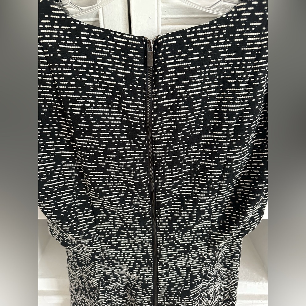 Forever 21 Black and White Abstract Dress - Picture 4 of 7